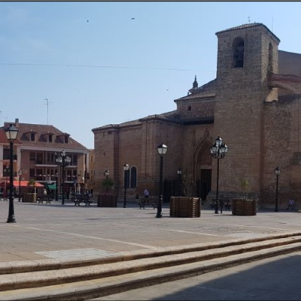 panorámica plaza Ramón y Cajal o plaza Vieja